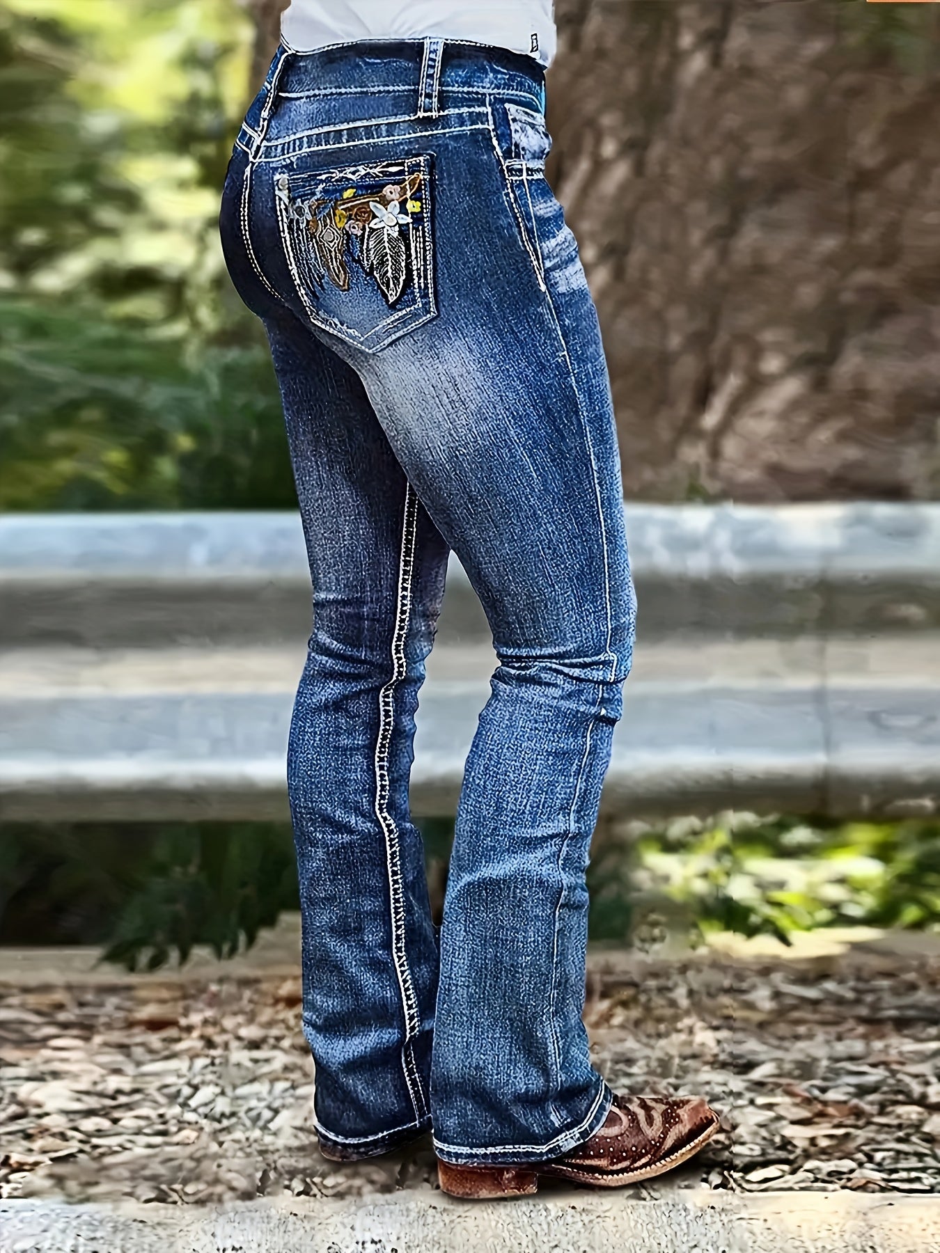 Women'S High-waisted Blue Slim-fit Flared Jeans | Vintage, Worn-in Look with Ethnic-style Embroidered Back Pockets, Soft, Stretchy, Machine-washable, Suitable for All Seasons