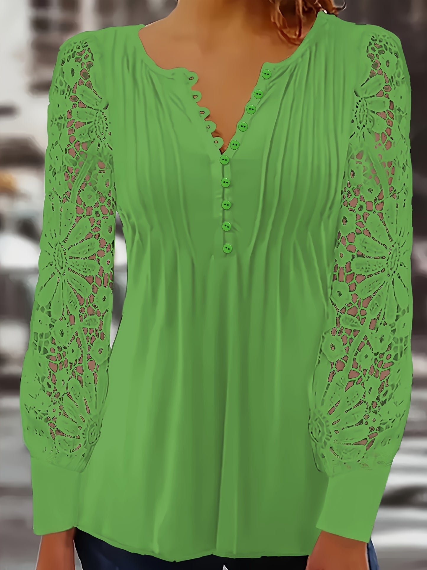 Casual Women'S Clothing in Larger Sizes, Featuring a Comfortable Blouse with Lace Hem Sleeves, a Pleated Design, And a Easy Button-Up T-Shirt Suitable for Home, Leisure, And Outdoor Activities
