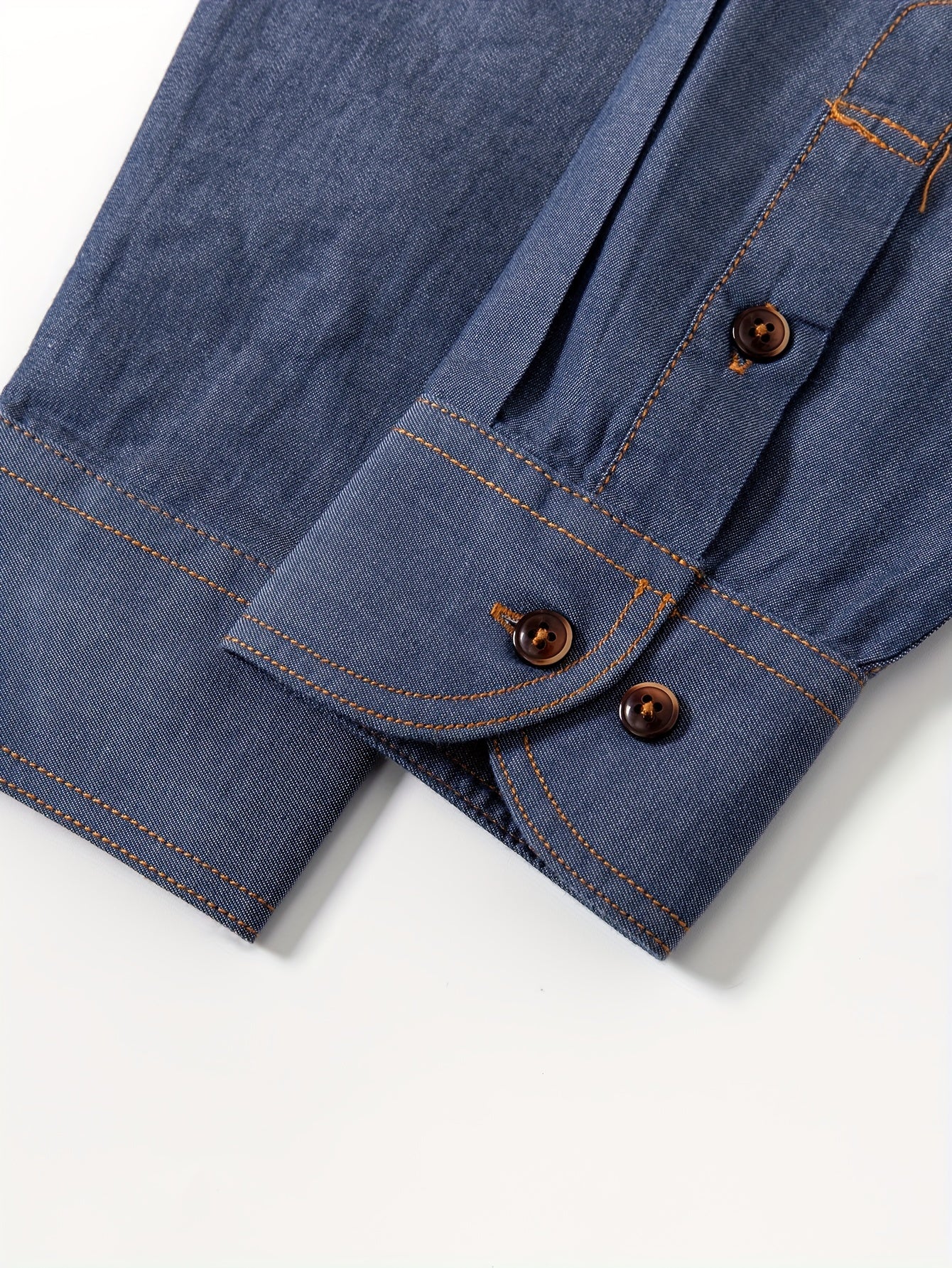 A Stylish Men's Casual Shirt With Long Sleeves And A Jacket, A New Spring And Autumn Men's Top With A Solid Color Pocket Design And A Lapel Collar.