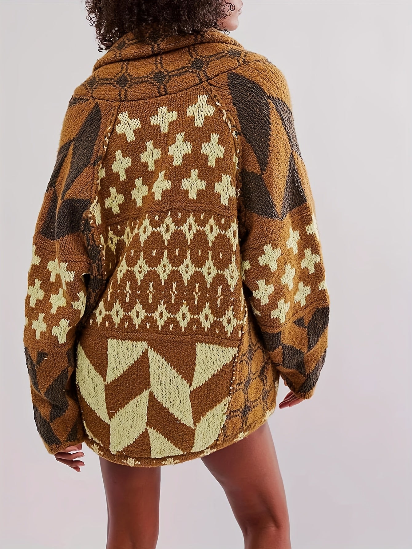 Autumn And Winter New Sweater with Two-Tone Color Block, Lightweight Layering Piece, Everyday & Formal Outfits - Sweater Cardigan, Casual Wear, Textured Knitwear, Fall Fashion, Stylish Knitwear, Cozy Material, Versatile Top, Office Attire