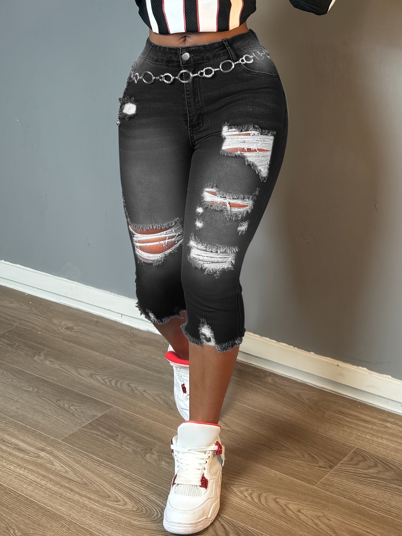Women Fashion Casual Ripped Capri Jeans Slim Fit Stretchy Denim Pants Classic Raw Hem Denim Three Quarter Pants
