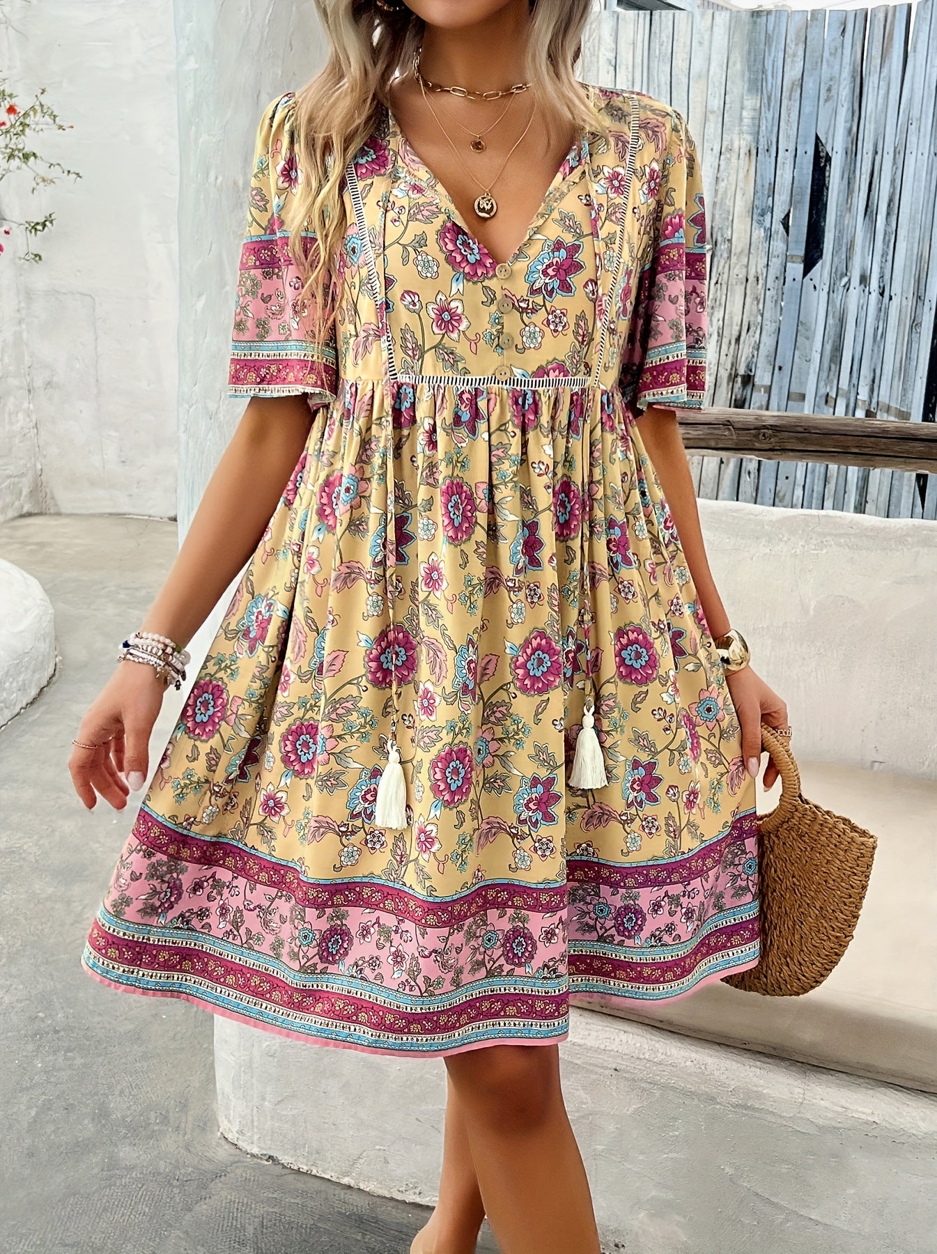 ZAFUL Summer Women's Dress, Women's Fashion New Elegant Romantic Bohemian Style Long Dress, Women's Fashion Deep V-neck Princess Sleeve Design, Fluffy High Waist Tassel Dress, Fashion Holiday Dress