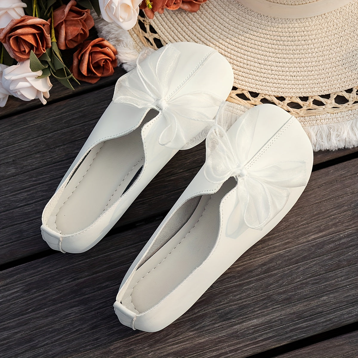 Women'S Fashionable Flat Single Shoes with Butterfly Flower Decoration, Design, Offering a Casual, Comfortable, And Lightweight Experience for Outdoor Wear., Women Shoes