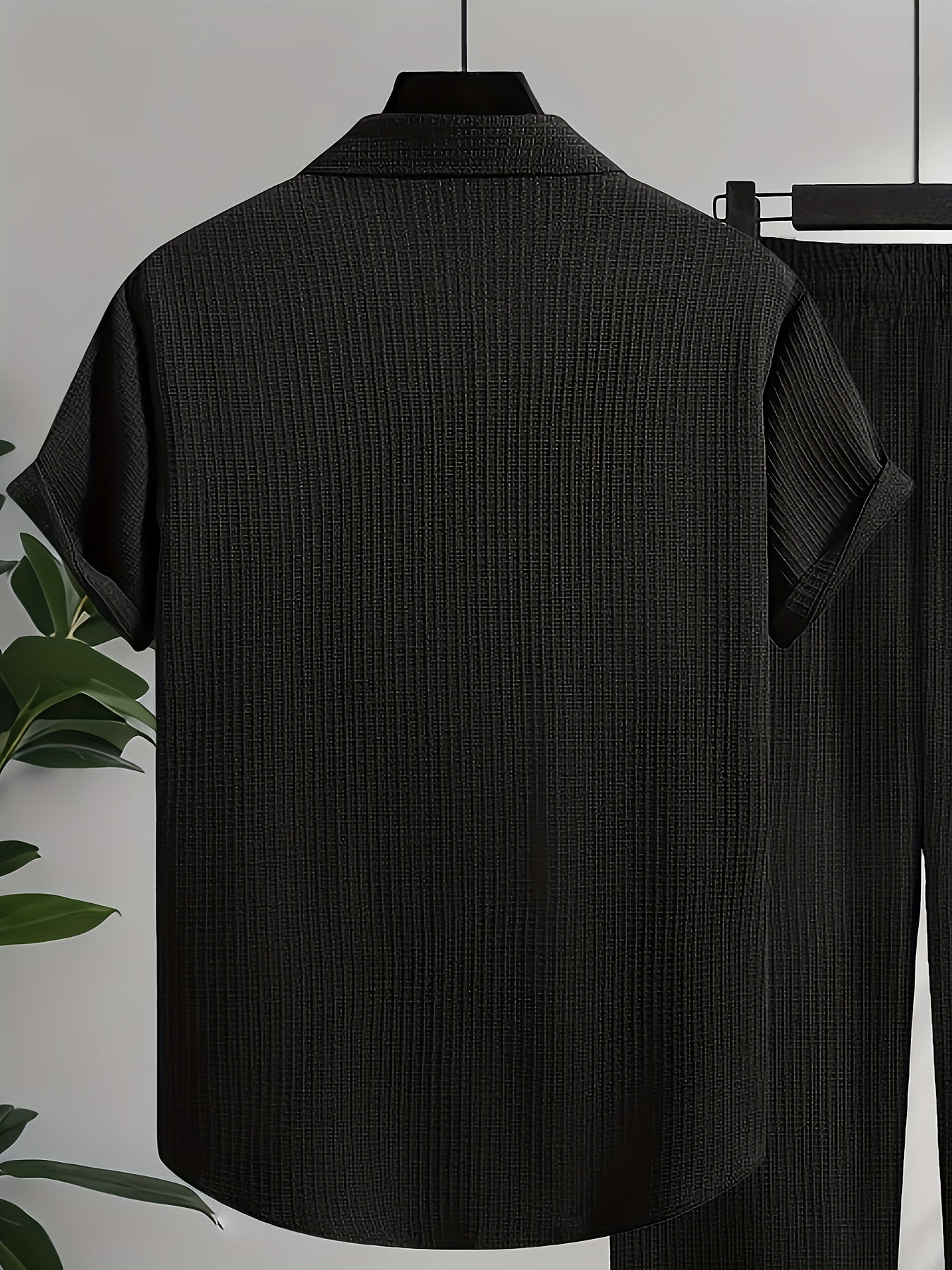 Men's Shirt Trousers Suit, Fashionable Bubble Plaid Simple Casual Lapel Short-sleeved Shirt And Solid Color Trousers Suit