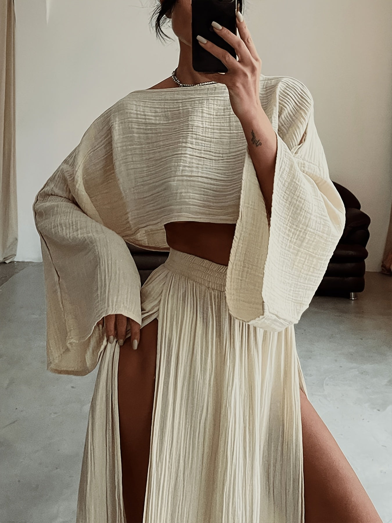 Spring Summer Women'S Chic Vacation Set| Soft Fabric Relaxed Fit Tapered Design| Cropped Top High Waist Slit Casual Pants Two Piece Set Style For Casual Friday And Weekend Errands Occasions| Comfortable Beach Outfits For Women