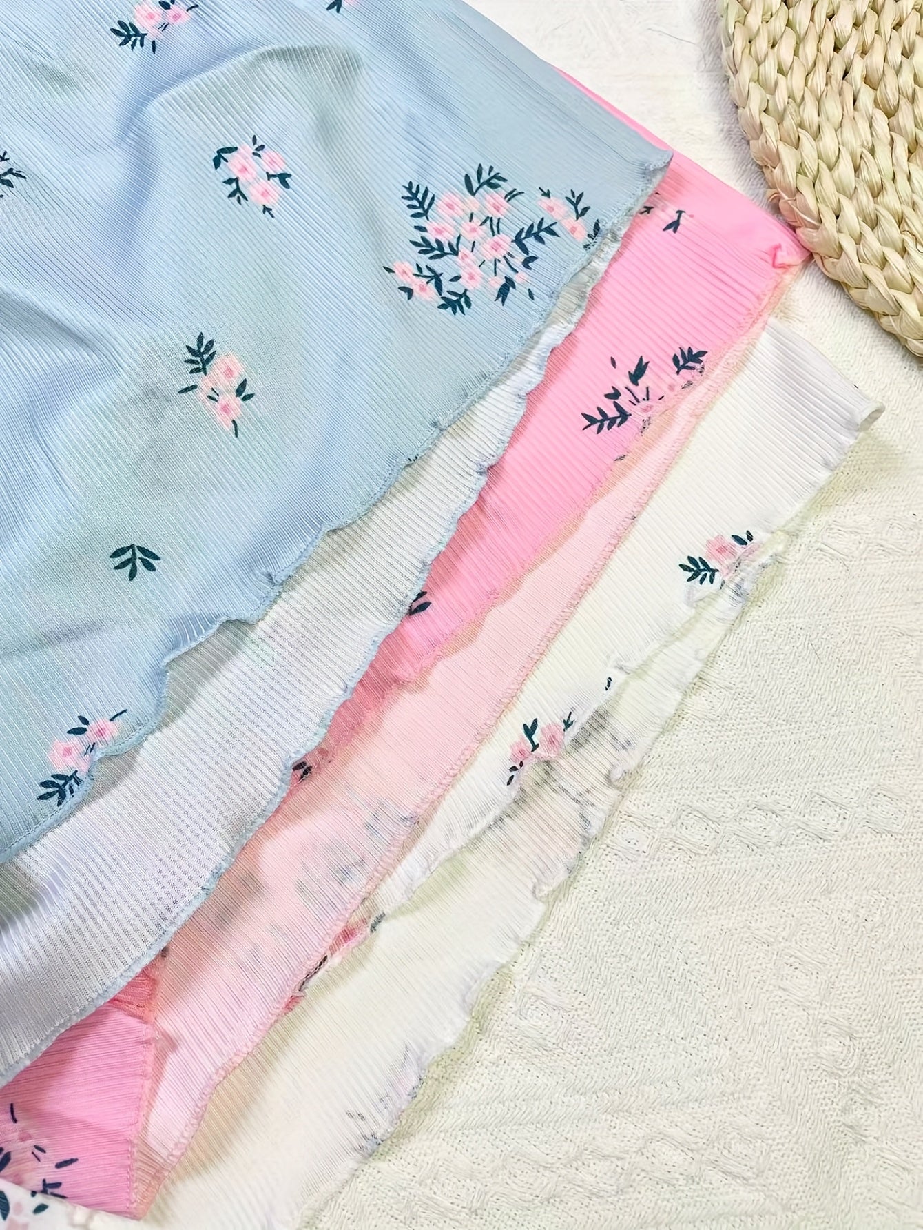 6pcs Floral Print Women's Pajama Set: 3 V-Neck Backless Crop Camisoles And 3 Bow-Accented Shorts, Soft, Comfortable & Breathable, Cool Summer Loungewear for Women's Daily Casual At-Home Wear