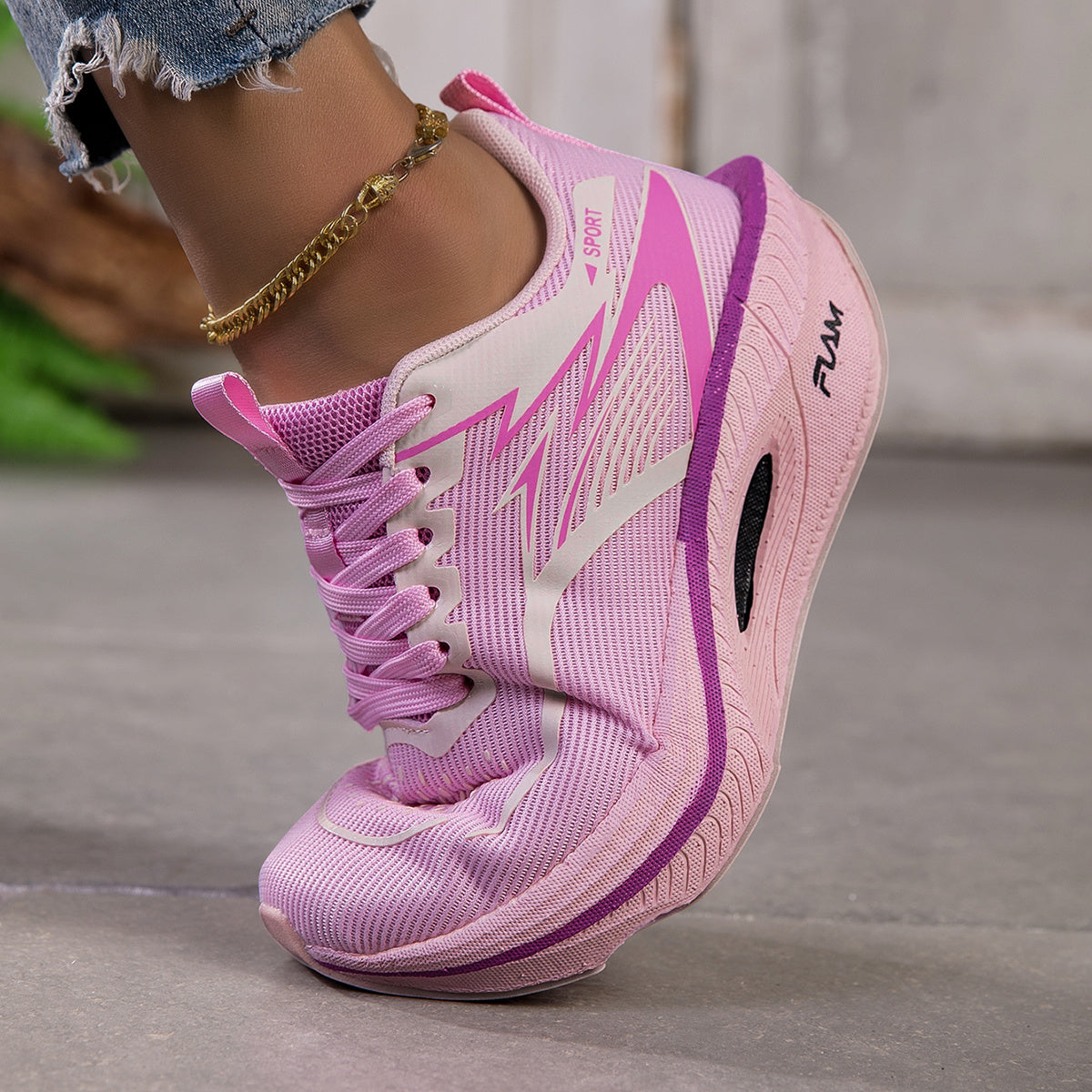 Breathable Sports Running Shoes for Women, Suitable for Daily Fitness And Outdoor Jogging. Stylish And Casual Shoes with Soft Soles And Light Weight, Perfect for Running in The Park Or Commuting. Available in Sizes 35-45., Women Shoes, Sneakers