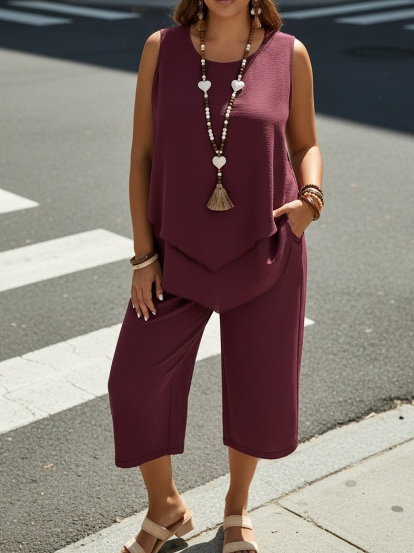 Plus Size, Women's Fashion Casual Solid Color Sleeveless Top and Cropped Pants 2pcs Set