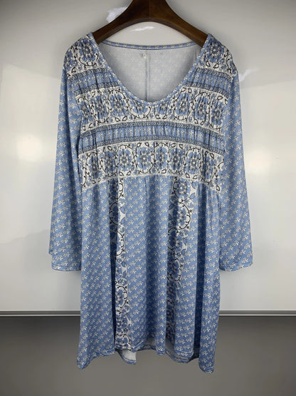 Plus Size - Plus Size - Ladies' 3/4 Sleeve Patterned Blouse - Stylish V-Neck Design, Opaque Material, Washable in Machine, Ideal for Everyday Use