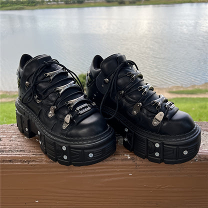 Casual Shoes with a Thick Sole And Black Metal Accents, Featuring a Unisex Retro Punk Design And Lace-Up Style