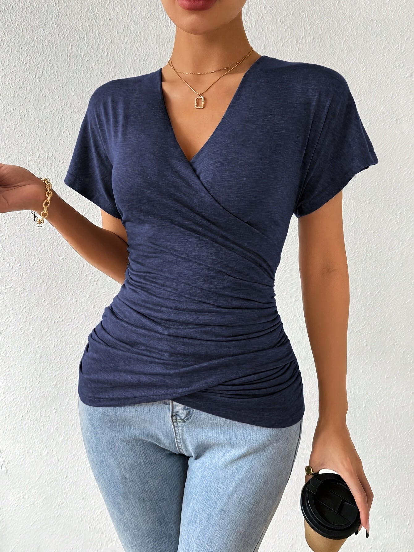 [V-Neck Ruched Solid Color T-Shirt] Solid Color Cross V-Neck Ruched T-Shirt, Casual Short Sleeve Slim T-Shirt for Spring & Summer, Women'S Clothing