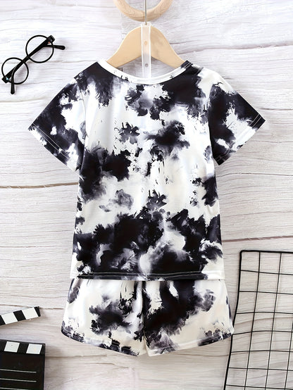 Random Two-piece Set for Boys' Fall/summer Wear, Including 1 Short-sleeve T-shirt + Shorts. Features A Printed Long-sleeve Crew-neck T-shirt And Casual Printed Shorts., Perfect for Outdoor