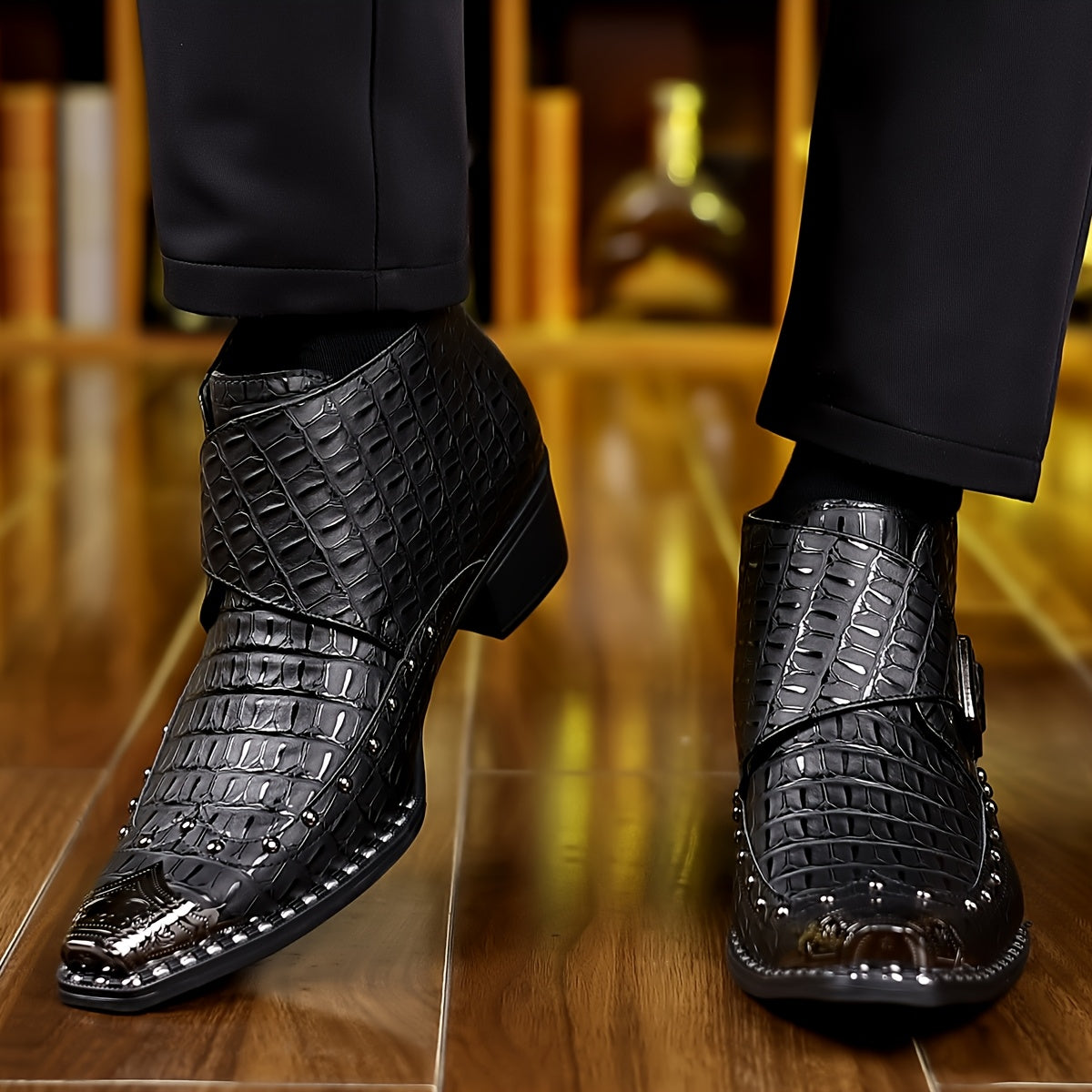 [Party & Retro Wear] Men's Crocodile Embossed Faux Ankle Boots - Western Style Pointed Toe Studded Buckle Heeled Boots For Party & Retro Wear