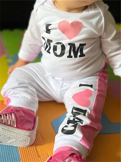 KuKitty Newborn Baby Girl Clothes Infant Girls 2pcs Outfit Set I Love Dad/Mom Print Bodysuit Tops And Pants, Perfect for Outdoor