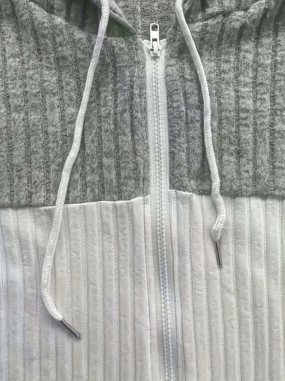 A Hooded Cardigan with Color Blocks Is Essential for And Office Employees When They Are Out And about Or Visiting Cafes in Their Everyday Lives. It Is Lightweight, Flexible, And Can Be Washed in a Machine, Making It a Vital Piece for Spring, Fall