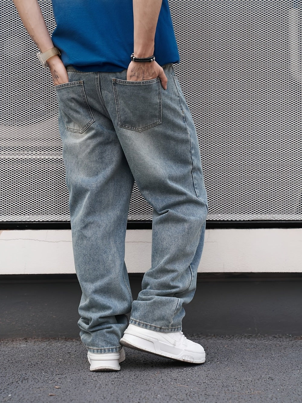 Men's Relaxed Fit Jeans - Vintage Wash Clean Finish