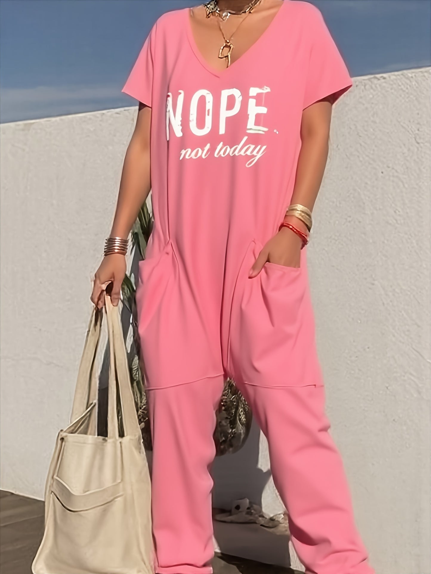 Three Colors Women'S V-Neck Loose-Fitting Romper Featuring Pockets - Casual Solid Ideal for Spring/Summer, Comfortable And Fashionable, Women'S Jumpsuits And Rompers