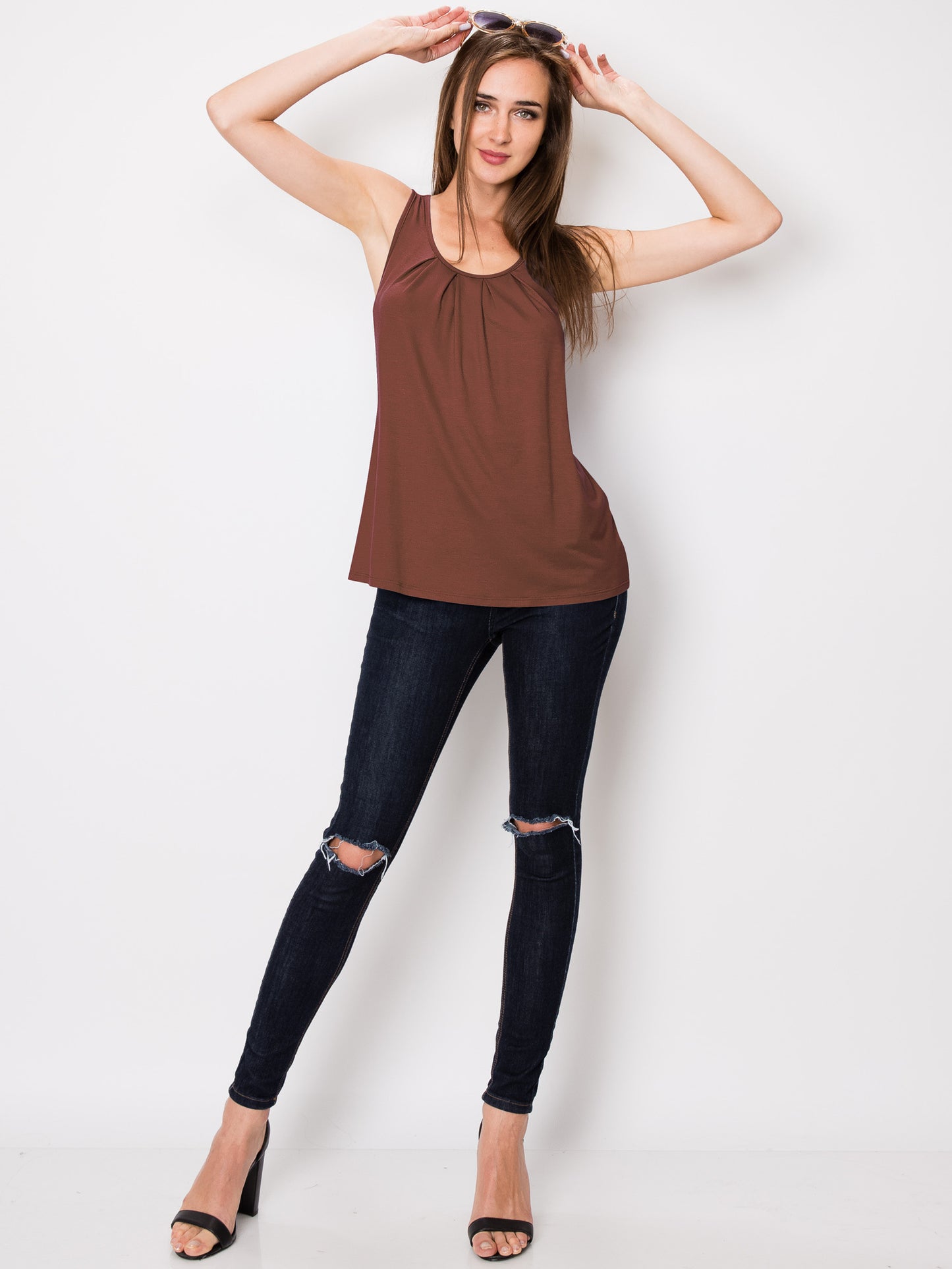 Women's Sleeveless Scoop Neck Loose Fit Tank Top