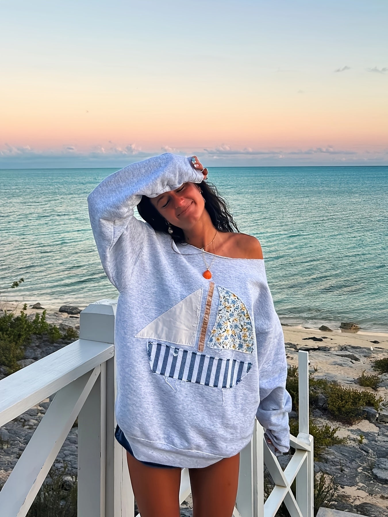 Women'S 3D Oversized Pattern Patch Off-Shoulder Long-Sleeved Sweatshirt, Sailboat Pattern, One-Shoulder/ Off Shoulder Pullover, Spring And Summer New Style, Women'S Clothing Blouse Tops