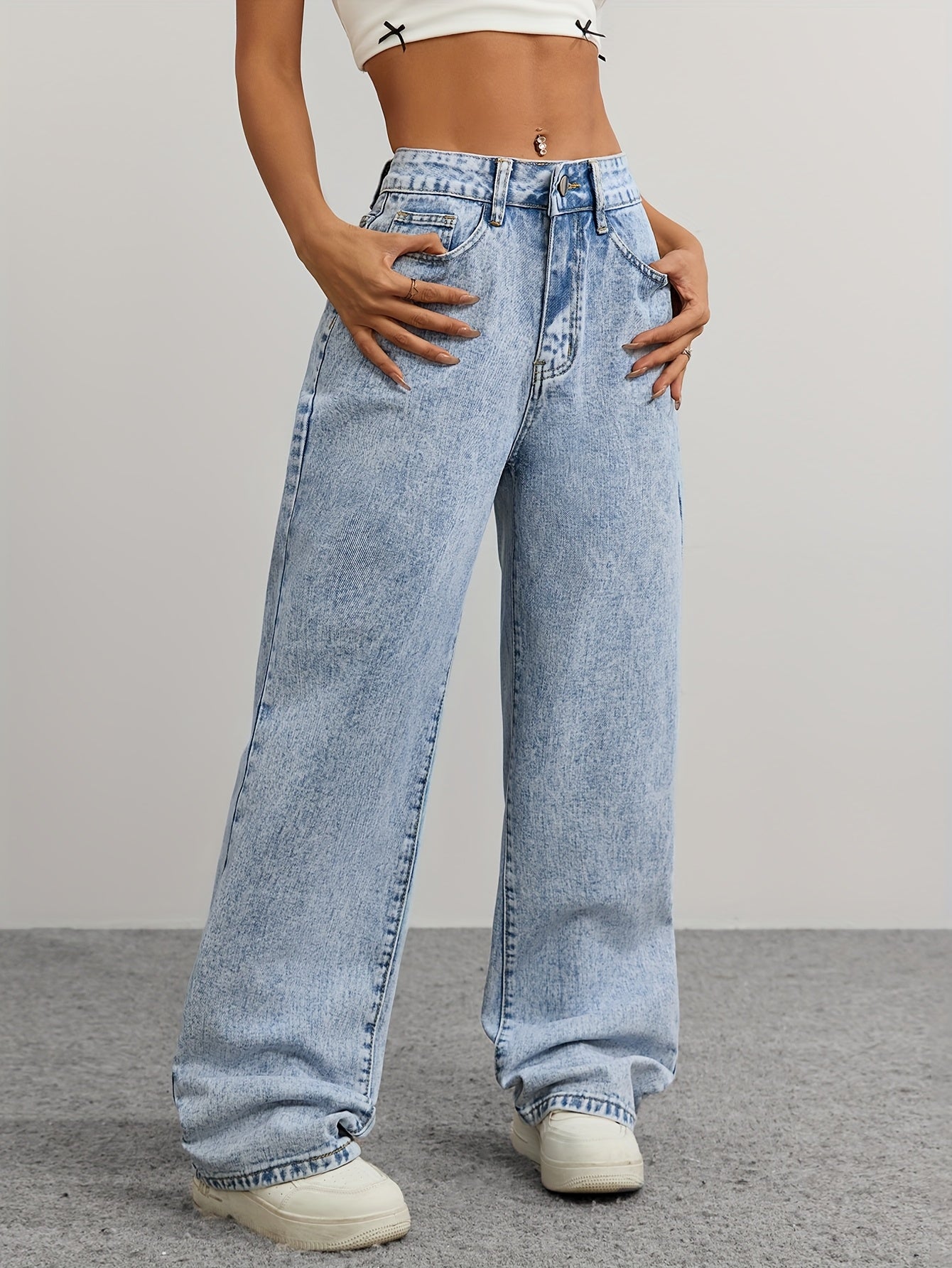 [High-Waist Straight-Leg Jeans] Women's High-Waist Straight-Leg Jeans in Light Wash Denim with Embroidered Bow Detail - Y2K Style, Fashionable and Versatile, Non-Stretch Fabric
