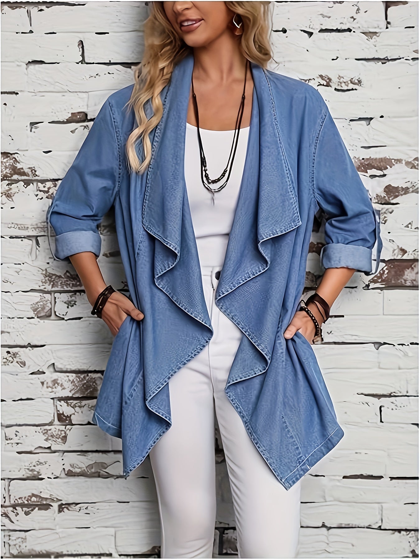 Elegant Denim Jacket That Can Roll Up Sleeves