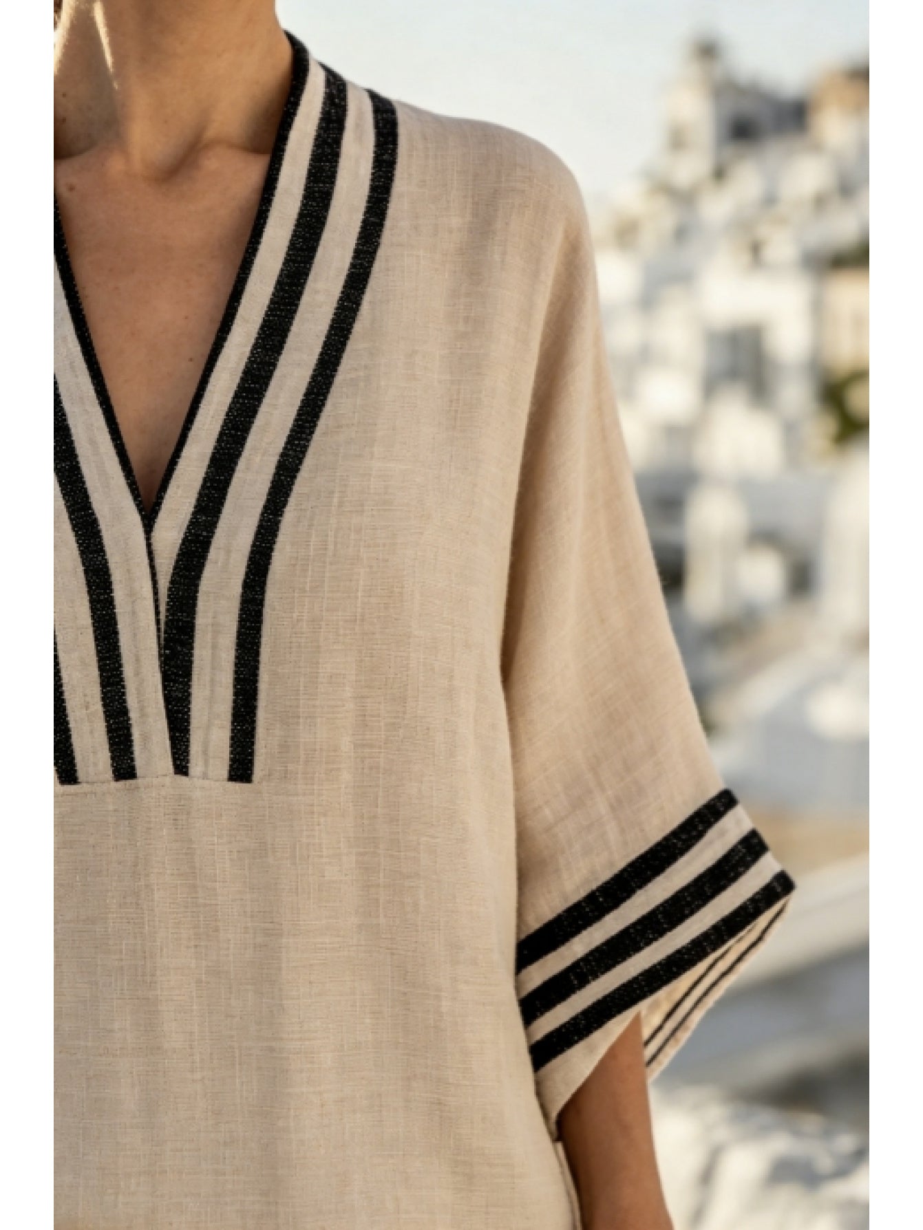A New French Laid-Back Greek Vacation Style V-Neck Black Striped Women's And Faux Linen Top+ Shorts for A Comfortable And Casual Seaside Vacation 2pcs Set