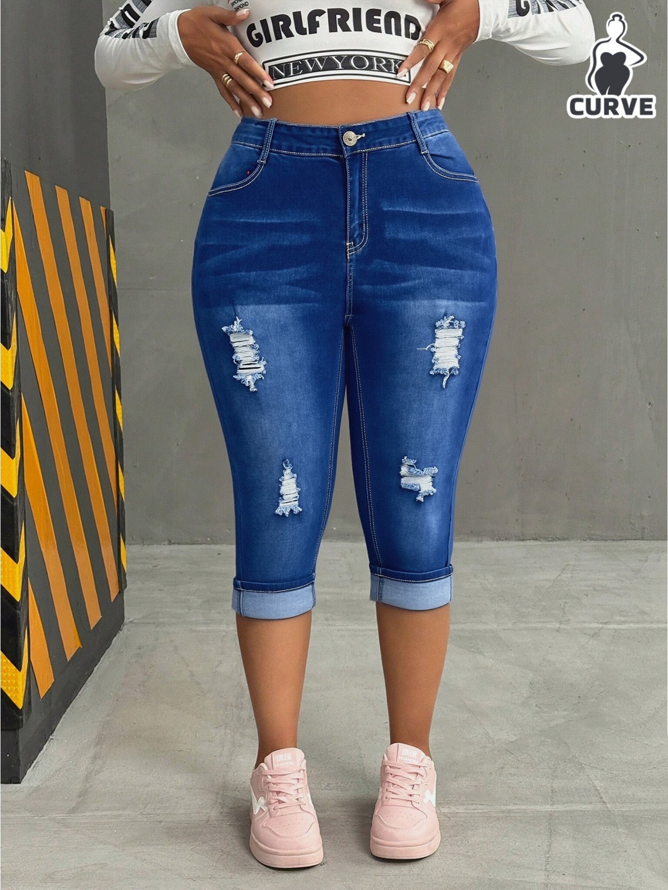Women'S Plus Size High Waist Distressed Denim Capris, Stretchy Slim Fit Dark Wash Rolled Hem Knee-Length Jeans, Butt Lifting Casual Summer Cropped Pants for Curvy Figures