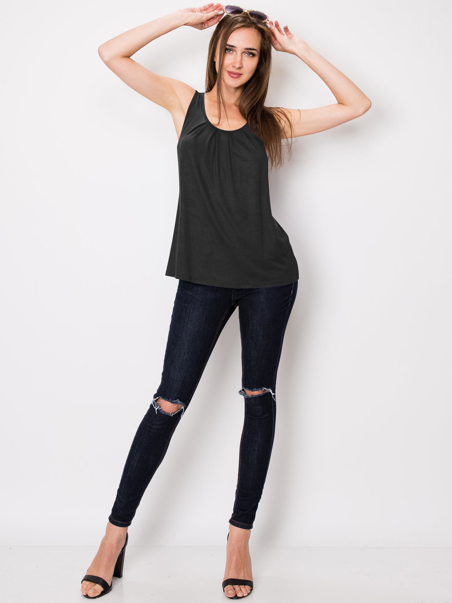 Women's Sleeveless Scoop Neck Loose Fit Tank Top