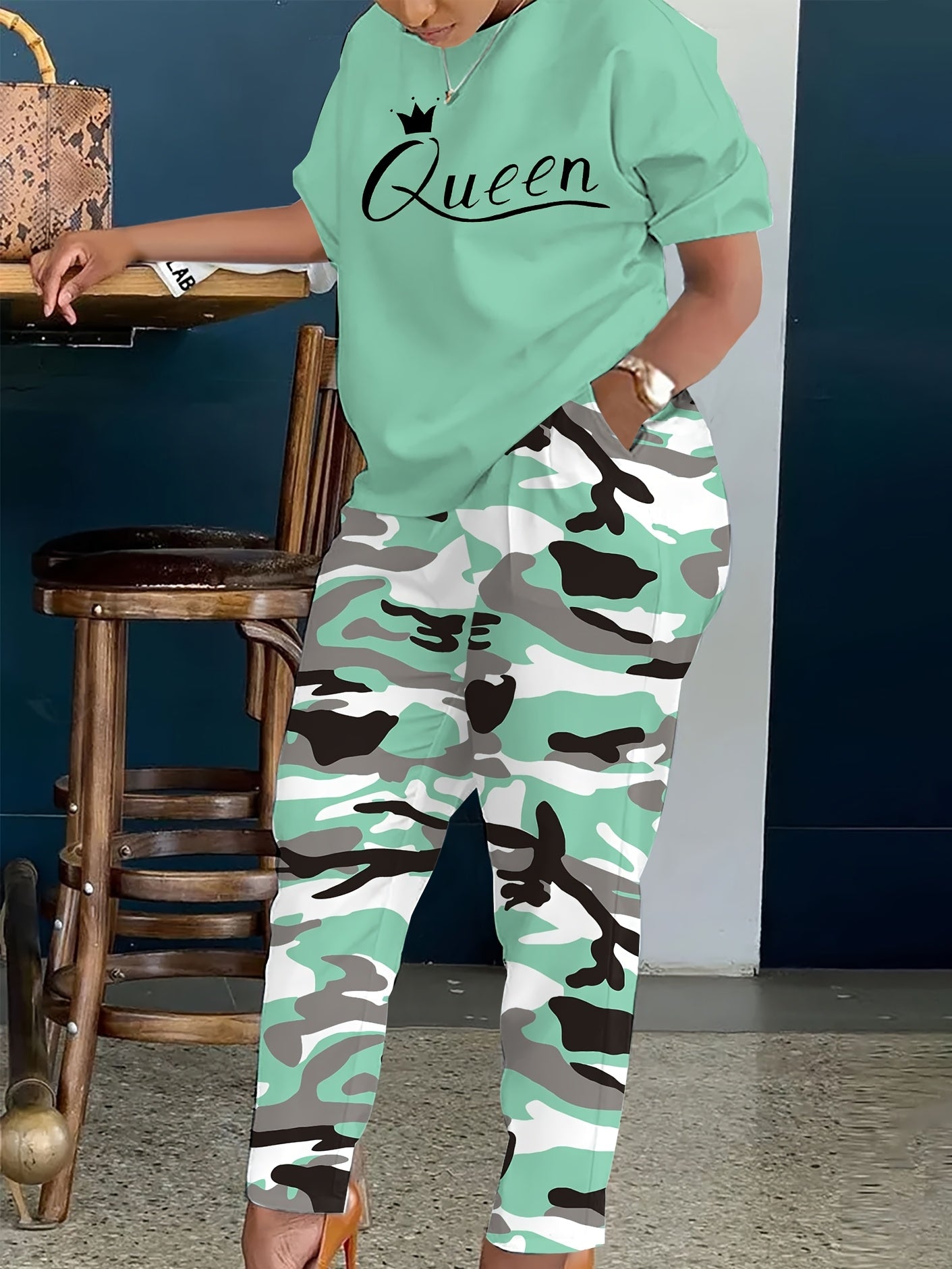 Plus Size - LADIES' Plus Size Daily Fashion Casual Set: Letter Print Crew Neck Short Sleeve T-shirt + Camouflage Long Pants With Pockets