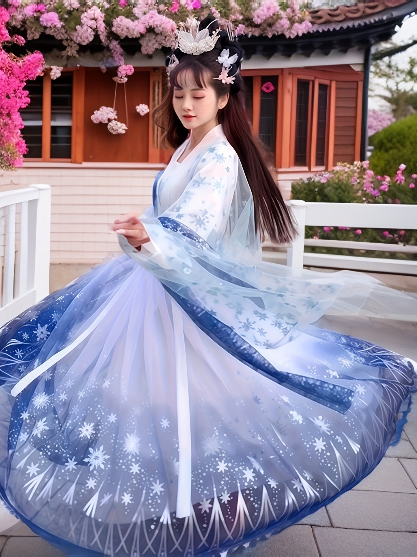 Targeted Women'S Hanfu, Embroidered Strapless Top, White Jacket with Star Pattern, Blue Skirt with Star Design, Elegant and Comfortable Hanfu