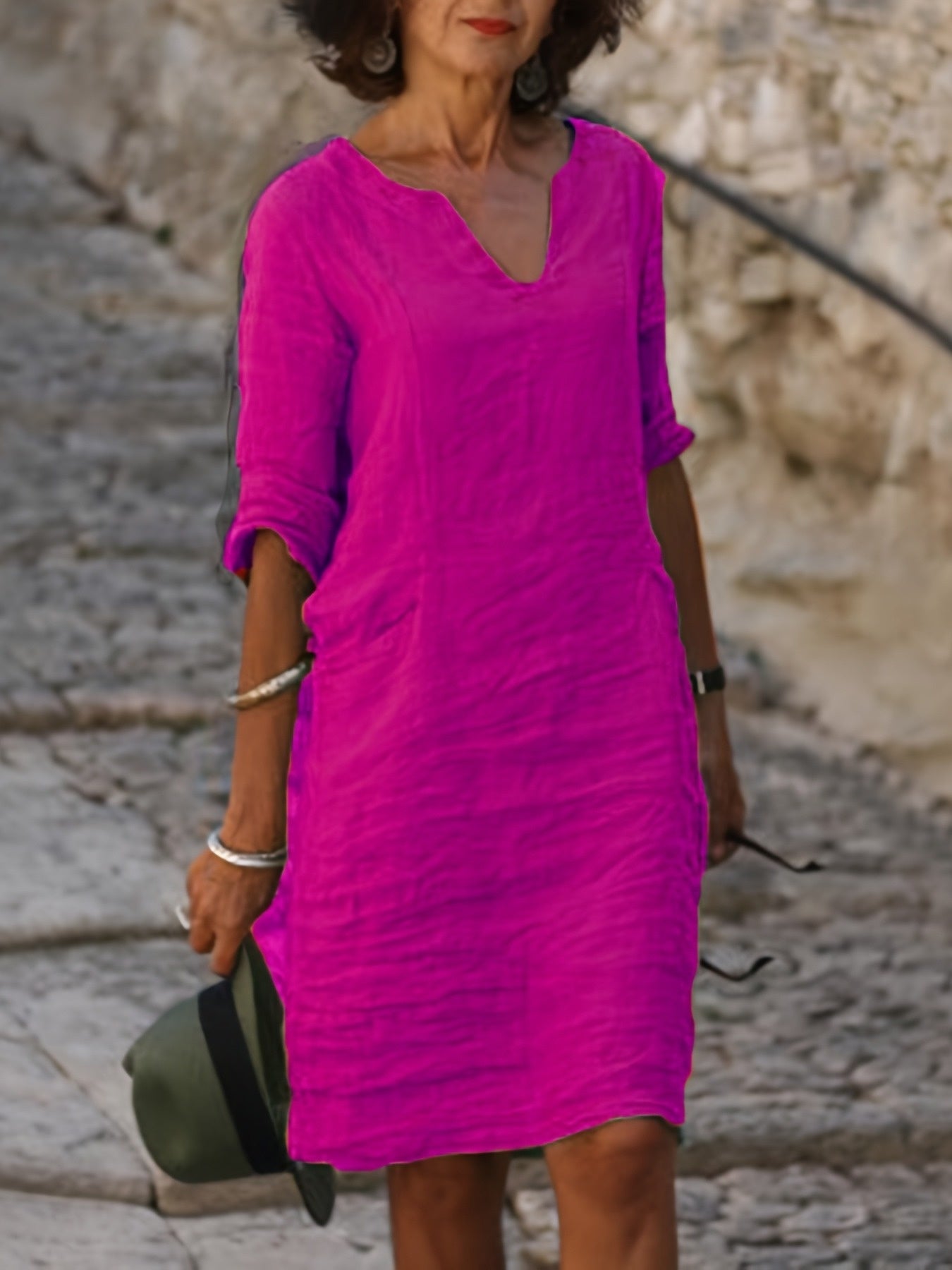 [Stylish Linen Dress] Autumn Linen Dress With A Small V-Neck, Featuring A Stylish And Elegant Look. It Has A Retro, Simple And Solid Color Design, And Comes With Three-Quarter Sleeves