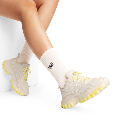 Stylish Chunky Sneakers for Ladies, Featuring Bold Platform Design And Comfortable Lace-Up Style., Women Shoes