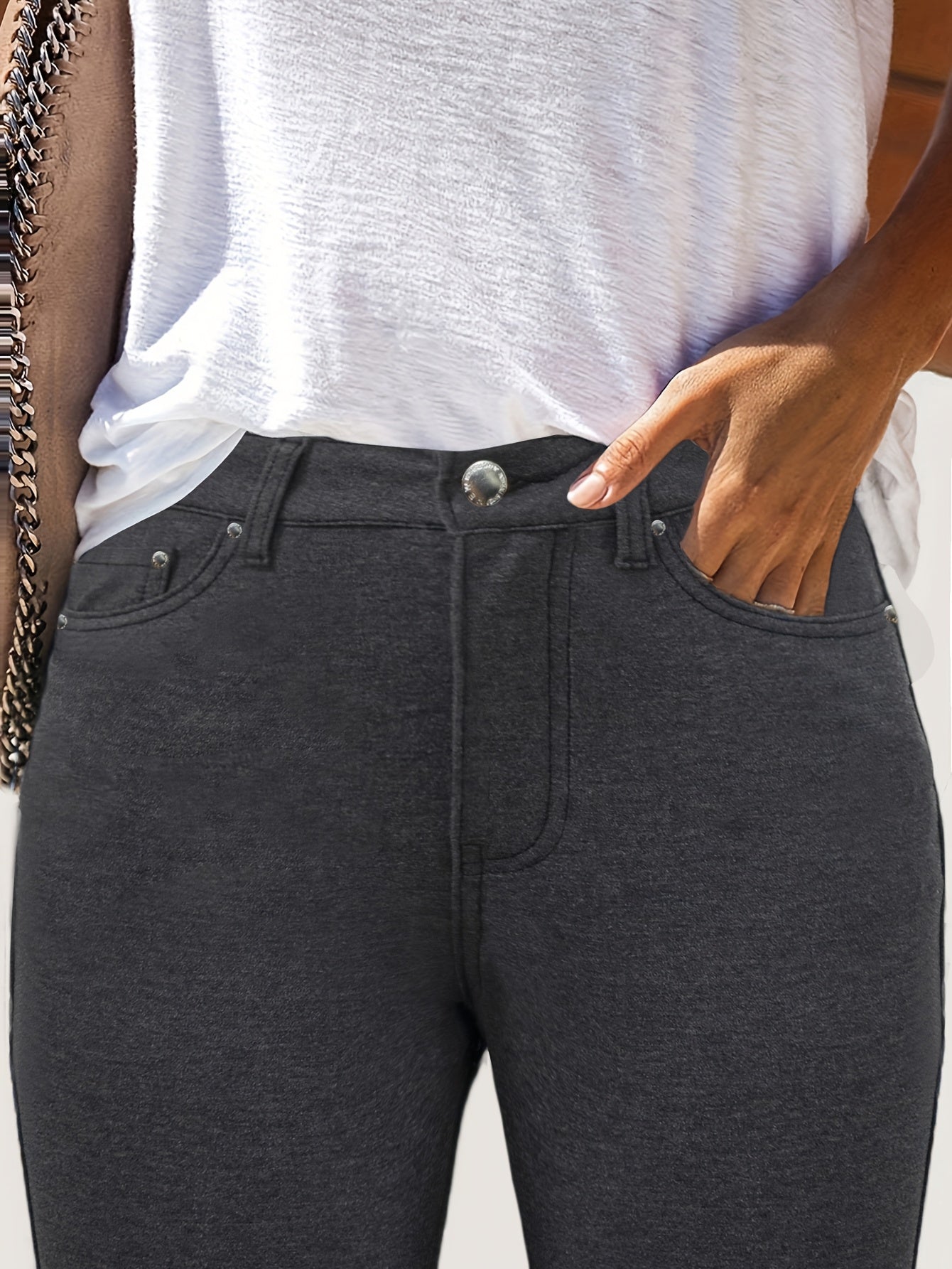 Women's High-Waisted Stretch Street Style Solid Black Skinny Fashion Metal Button Detail Casual Jeans