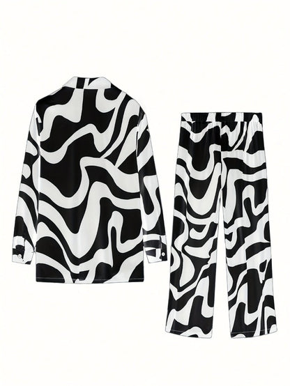 Women's Two-Piece Outfit Set - Short Sleeve 670693