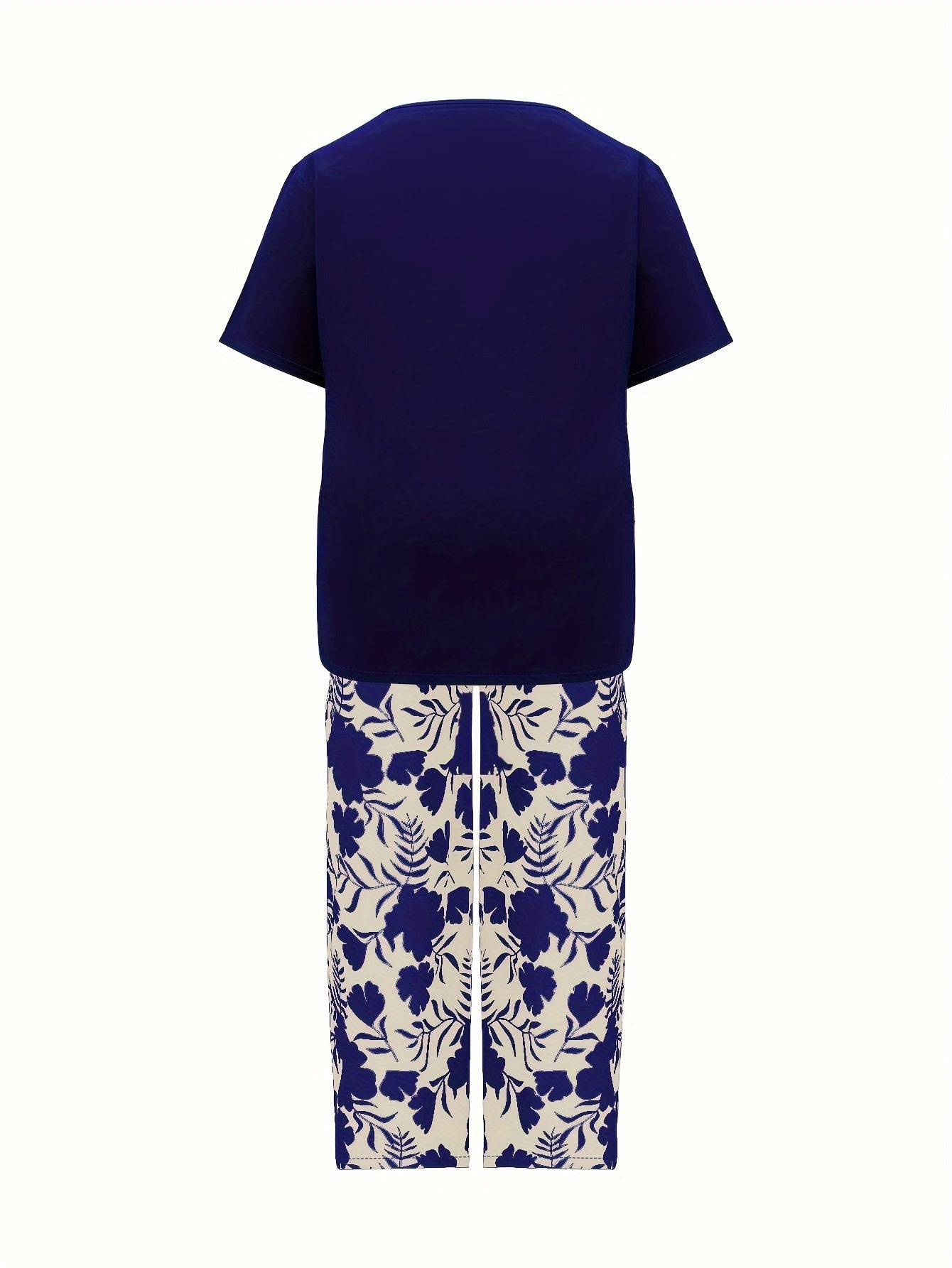 Plus Size Women's Botanical Print Two-Piece Set- Round Neck Tops with Random Floral Print Wide Leg Pants Featuring Pockets, Perfect for Spring and Summer Casual or Stylish Outfits