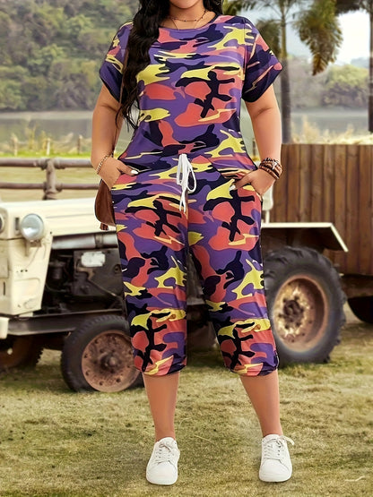 Plus Size - Plus Size - Women'S Plus Size Fashion: Camouflage Print T-Shirt with Round Neck And Cropped Pants Set, Casual Two-Piece Outfit