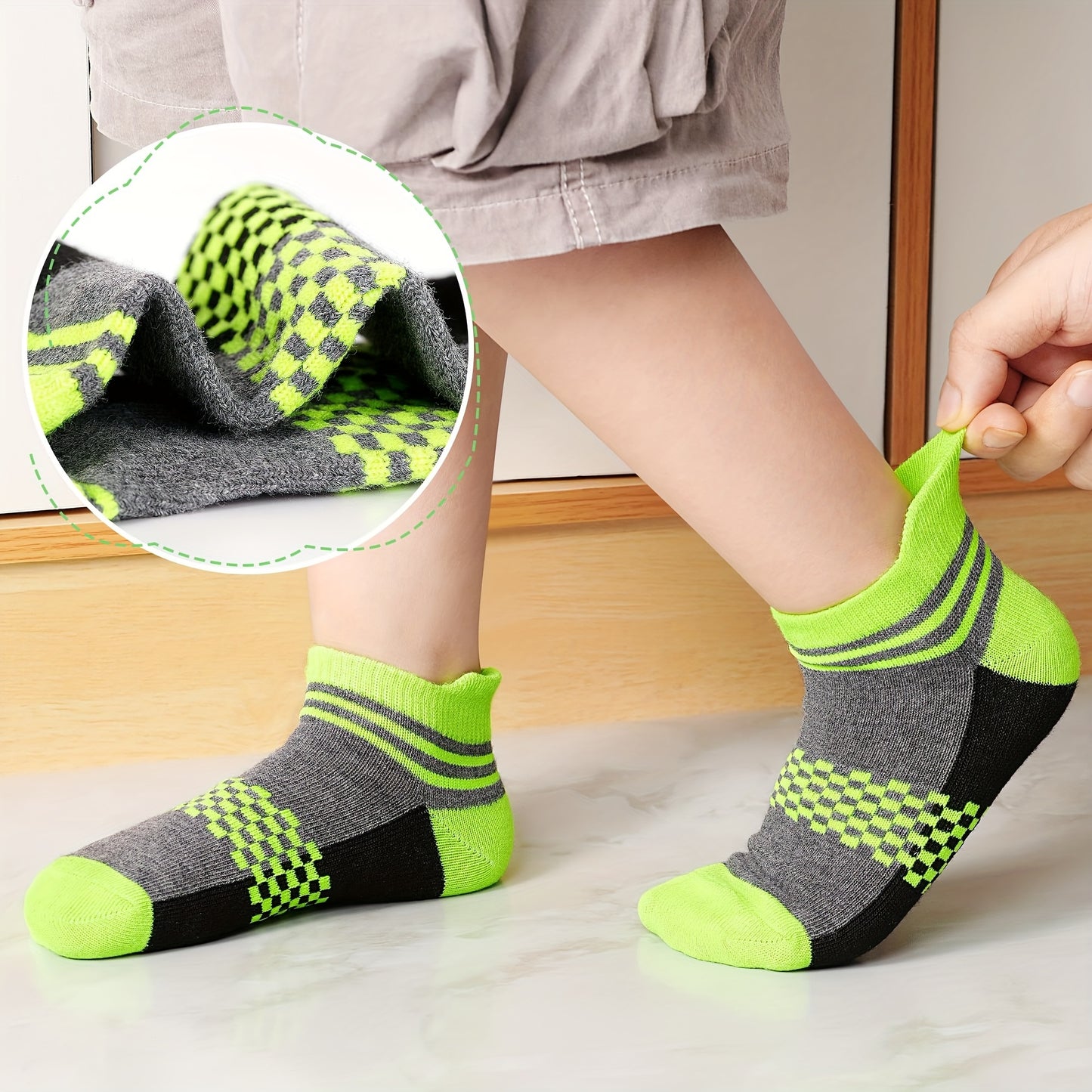 23 Pairs Of Cartoon And Striped Ankle Socks In Various Colors (1-14 Years Old) - 23pcs In Package, Patchwork Checkered, Solid Color, Polka And Striped Patterns, All-season, Random Mix And Match - Machine-washable Sock Bulk Pc