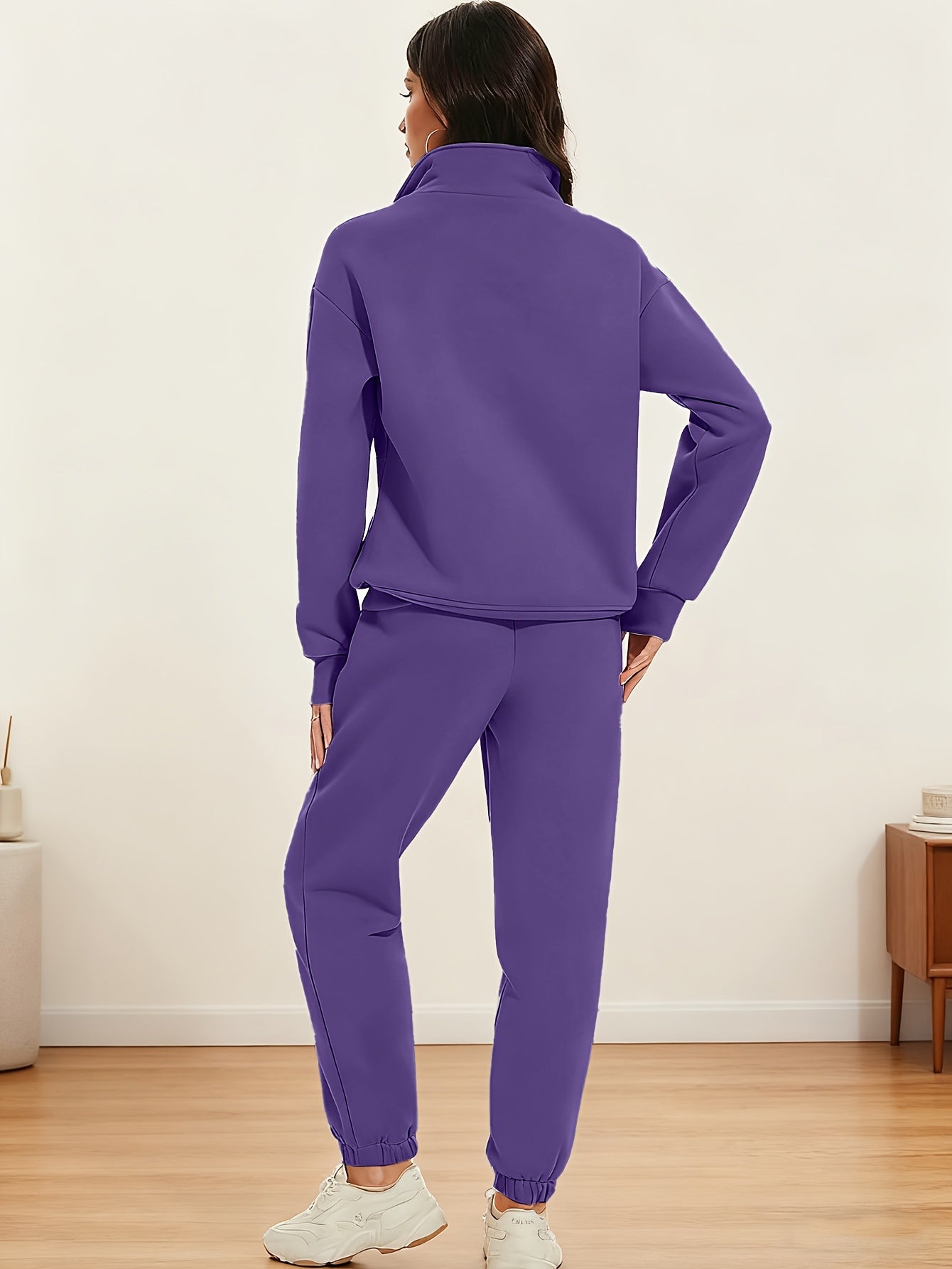 A Set of Autumn And Winter European And American Women'S Two-Piece Suits, Sweatshirts, Trousers, Fleece Sports, Street Fashion And Casual Suits