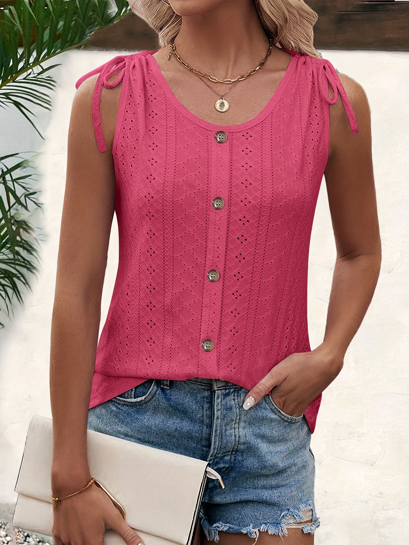 Easy Solid U-Neck Top Featuring Faux Button Details on The Shoulder Straps, Ideal for Spring And Summer, And Can Be Washed in a Machine