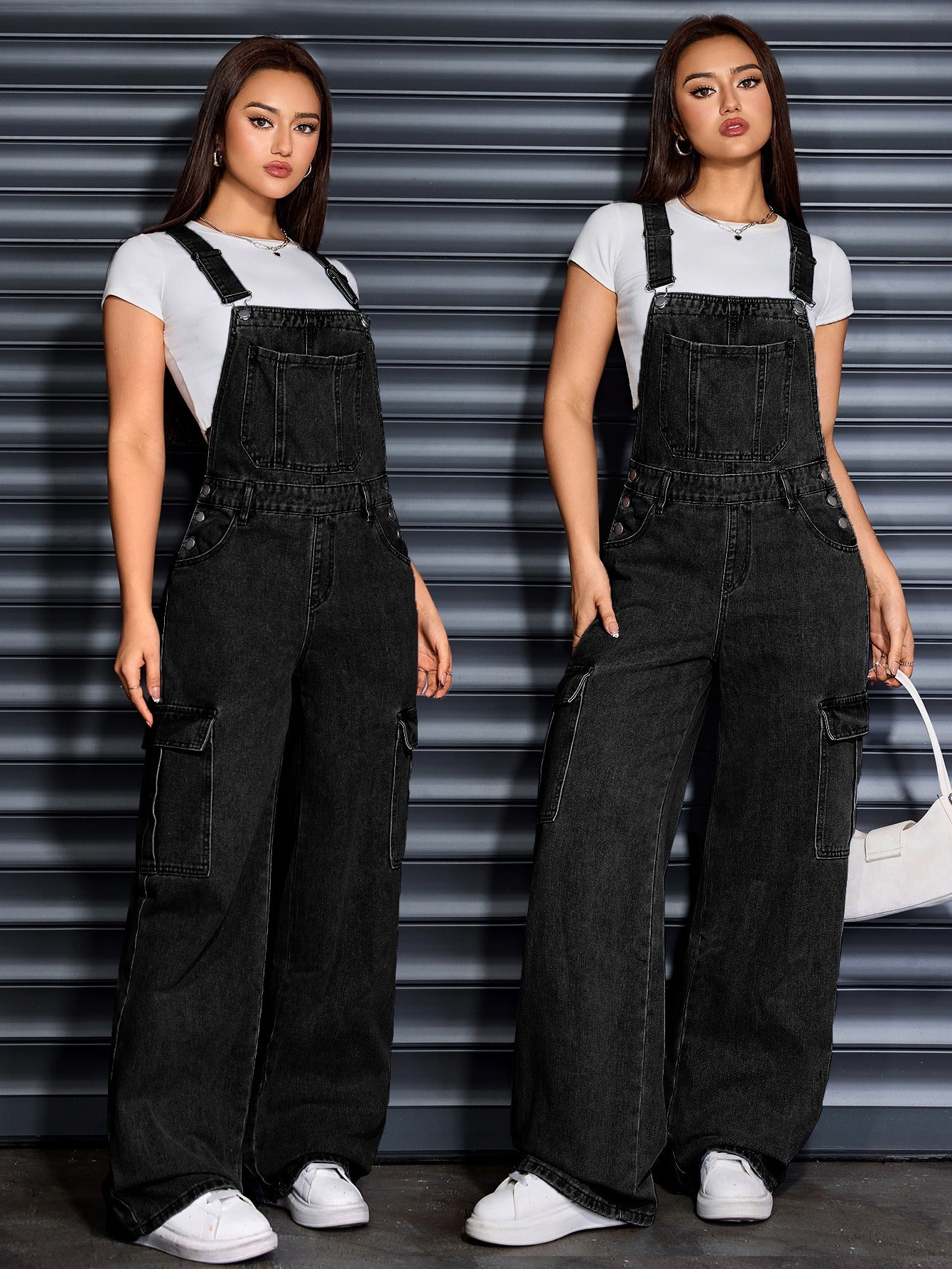 Women'S Denim Wide-Leg Cargo Jumpsuit with a Loose Fit, Baggy Design, And Adjustable Straps