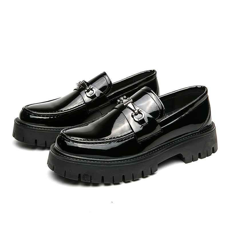 [Party Wedding Prom] Men's Patent Platform Slip-On Loafers, Fashion Round Toe Metal Decoration Non-Slip Thick Sole Business Dress Shoes Casual Party Wedding Prom Shoes All-Season Versatile for Office, Party, Casual Wear - Slip-On Round Toe Design