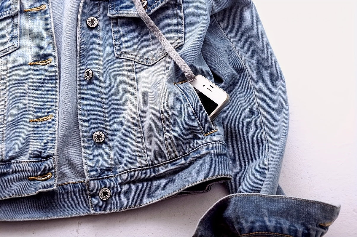 Plus Size Women's Casual Denim Jacket, Long-sleeved Hooded Short Denim Coat. The Hood Can Be Detached. It Is Suitable for Spring And Autumn Seasons And Any Occasion