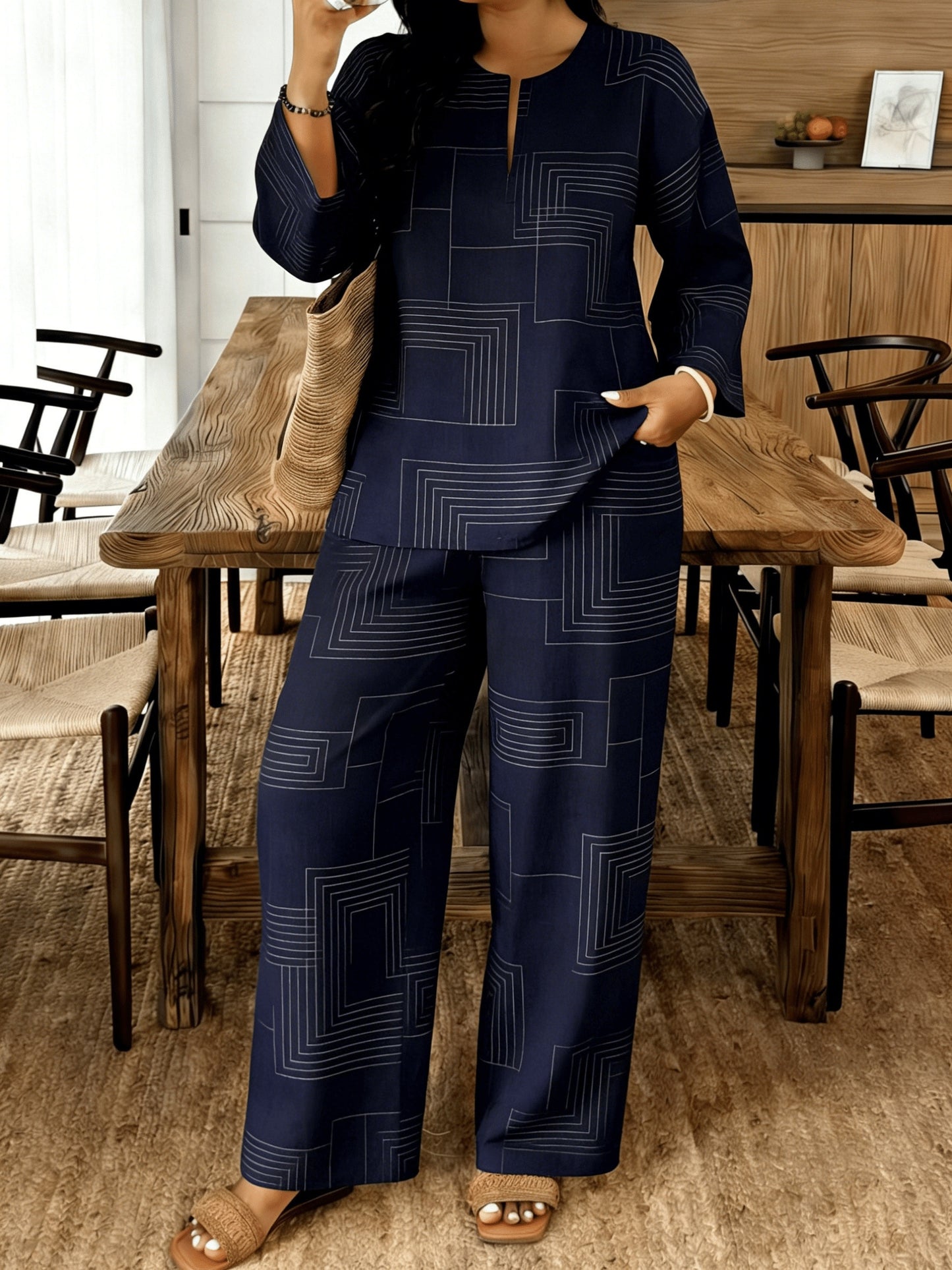 2pcs New European And American Casual Suit, Loose Fit for Daily Wear, Small V-Neck Top Paired with Casual Pants, Women's Outfit