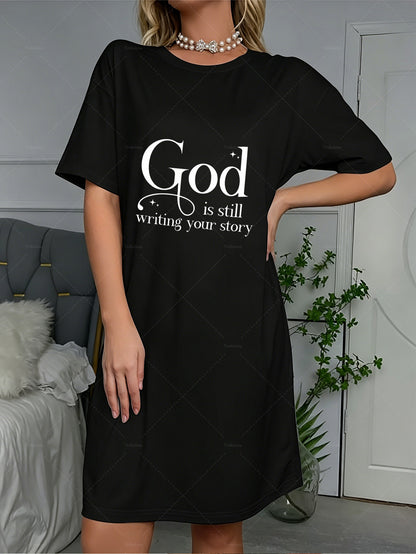 Women'S Plus Size Patterned Dress, Plus Size Nightgown, "God Is Still Writing Your Story", Plus Size Comfortable Women'S Pajamas, Short Sleeves, Soft And Breathable, Loose Fit, Casual Home Wear And Outing Wear