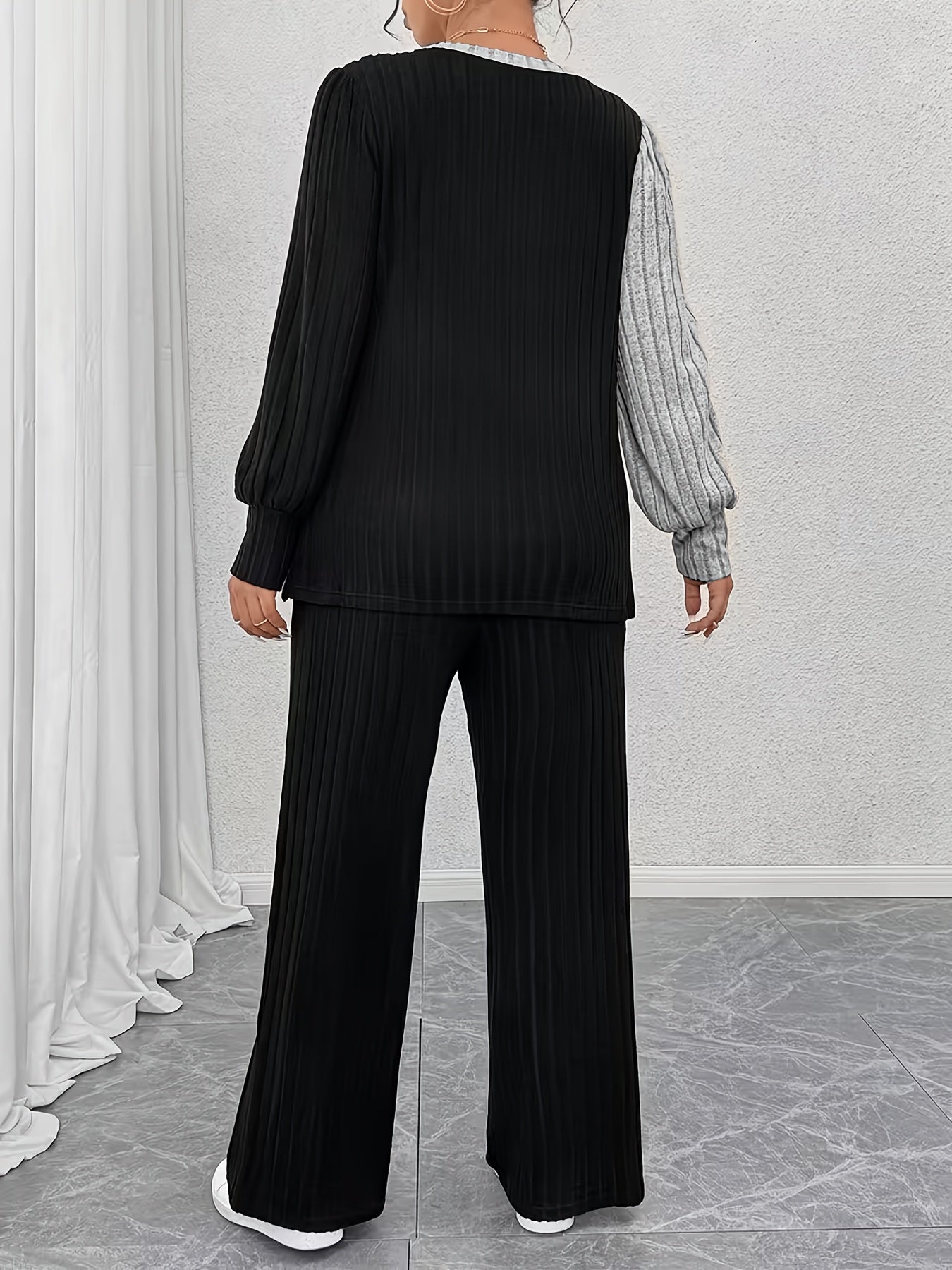 2pcs Round Neck Color-blocked Irregular Hem Top + Straight Trousers Women's Suit