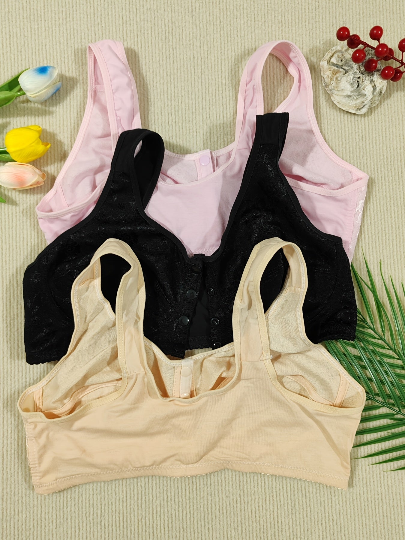 3pcs Valentine's Day Special Comfort Lace Bralettes for Women - Wireless, Front Closure, No Padding, Lightweight & Breathable - Perfect for Moms & Grandmothers