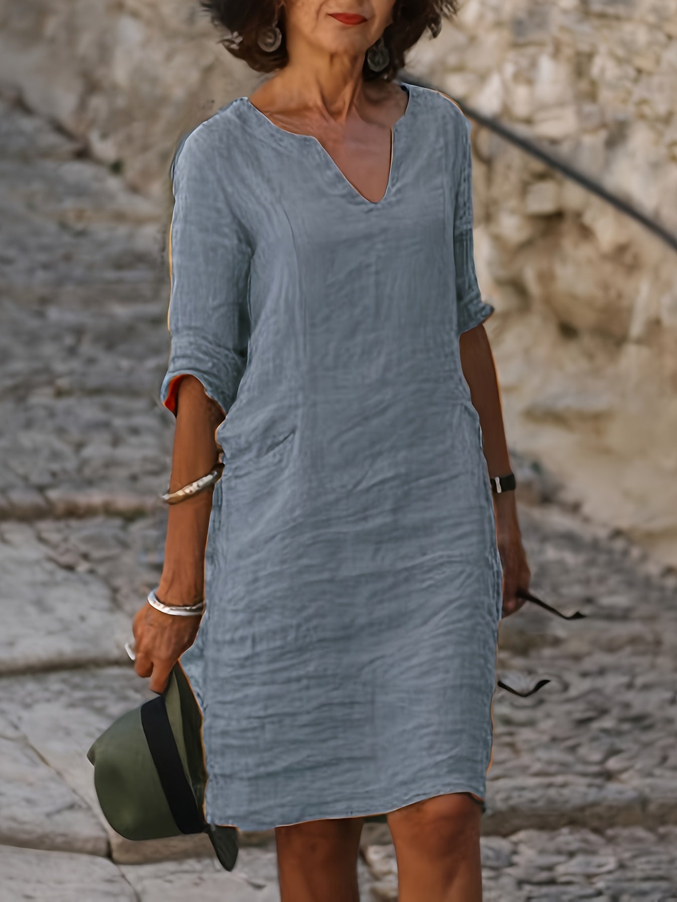 [Stylish Linen Dress] Autumn Linen Dress With A Small V-Neck, Featuring A Stylish And Elegant Look. It Has A Retro, Simple And Solid Color Design, And Comes With Three-Quarter Sleeves