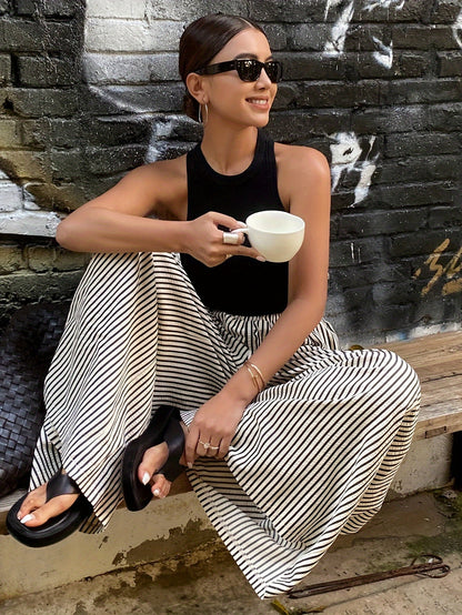 Casual Women'S Striped Wide-Leg Trousers Made Of, Featuring an Elastic Waistband, Machine Washable Fabric, Vertical Stripes, And Suitable for Comfortable Wear Throughout The Year
