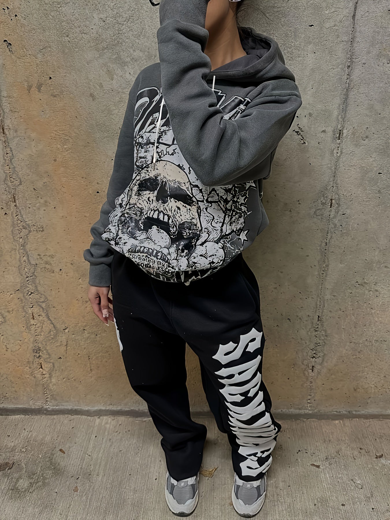 Stylish Hip-Hop Casual Outfit for Women - Long Sleeve Hoodie And Joggers with Drawstring, Featuring Allover Print, Washable in Machine