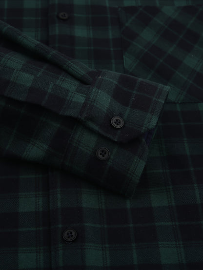 Men's Winter Flannel Plaid Shirt - Thick Warm Fleece-Lined Long Sleeve with Dual Chest Pockets, Casual Button-Up Collar for Cold Weather, Wrinkle-Resistant Soft Plaid Pattern in Navy/Red, Winter Clothes for Men, Mens Winter Clothes
